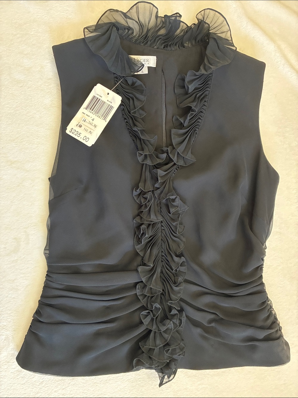 Kay Unger New York  Fancy Top Blouse in black  Size 4
